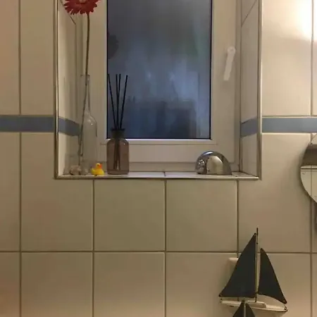 Souterrain Appartment, Eigene Dusche U Wc Detmold