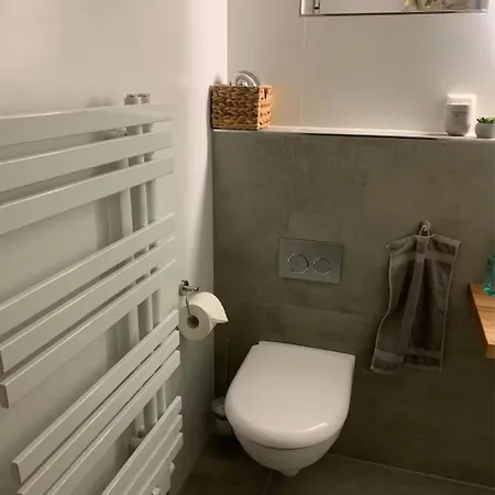 Rum i privatbostad Souterrain Appartment, Eigene Dusche U Wc